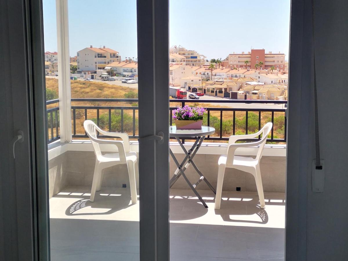 Studio With Terrace And Pool Torrevieja Kültér fotó