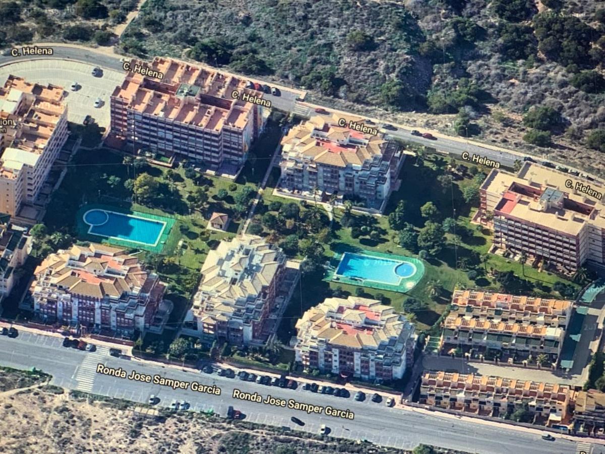 Studio With Terrace And Pool Torrevieja Kültér fotó